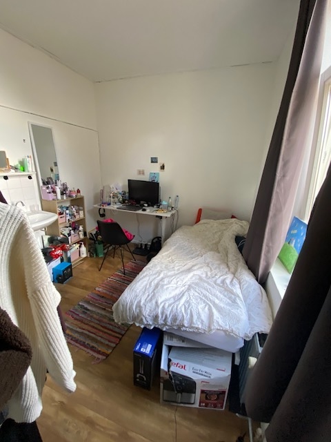 1082731
