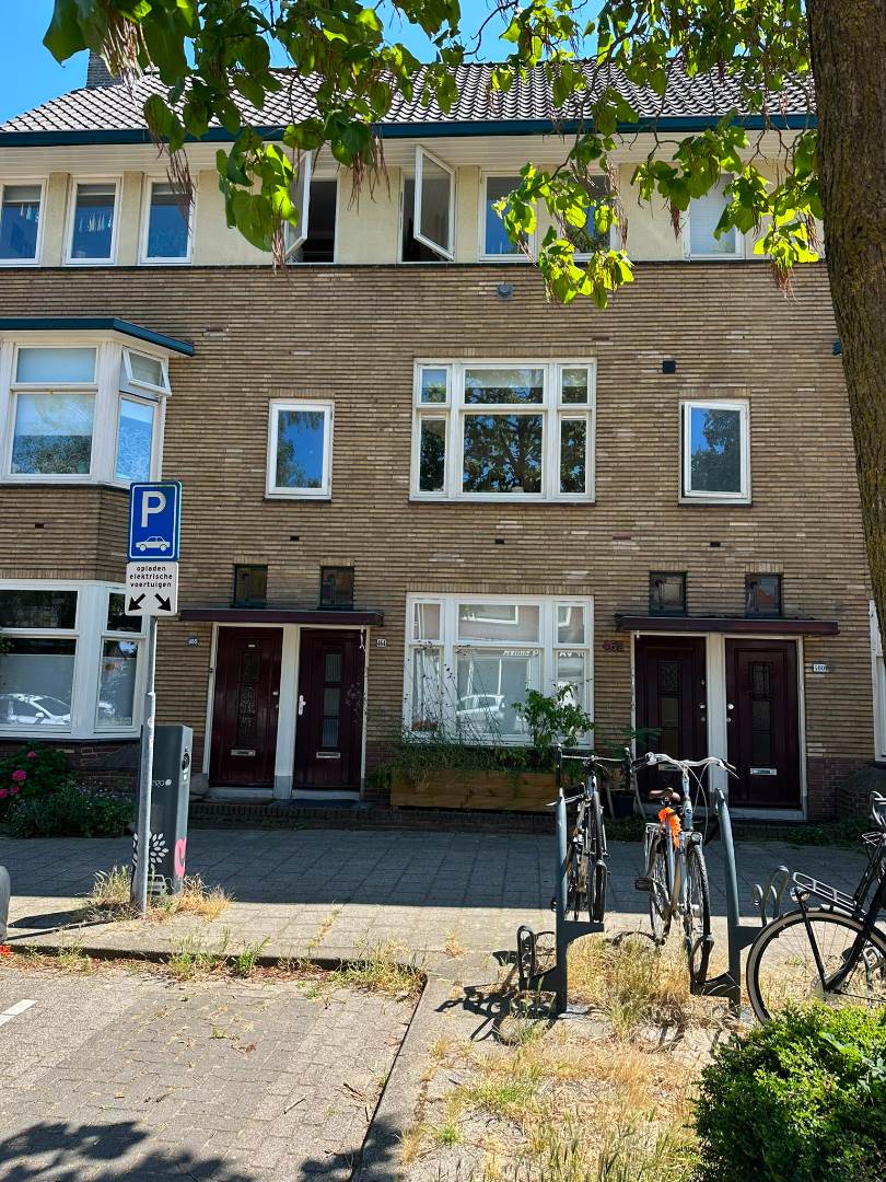 1095522